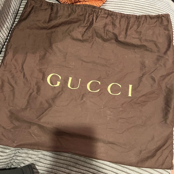 Gucci Medium Sukey GG Canvas Tote - Picture 4 of 4